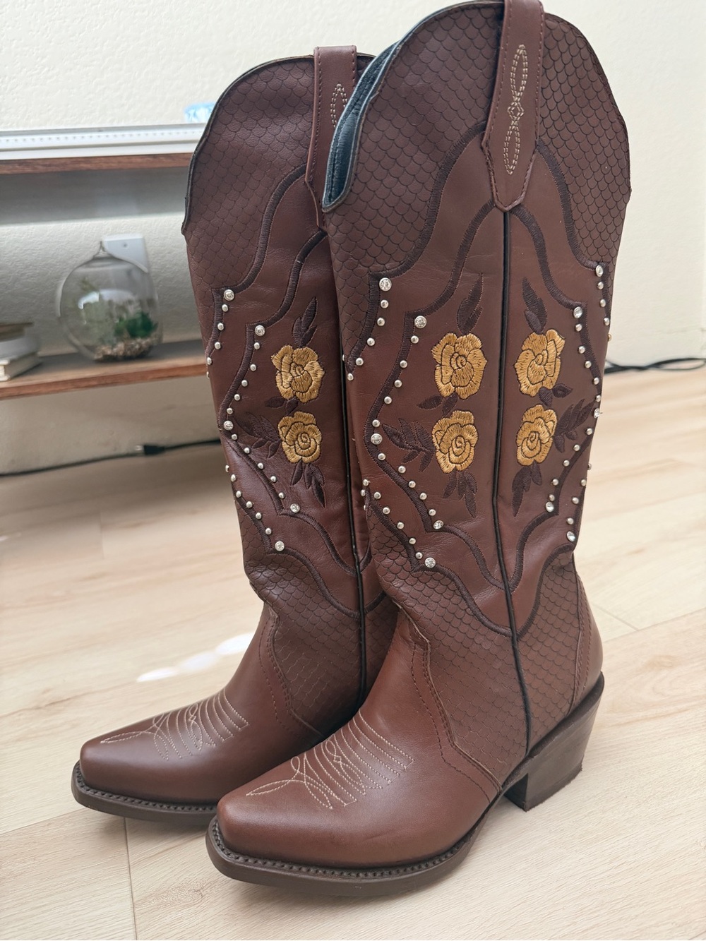 Skull McKenna Brown Floral Embroidered Western Cowboy Boots